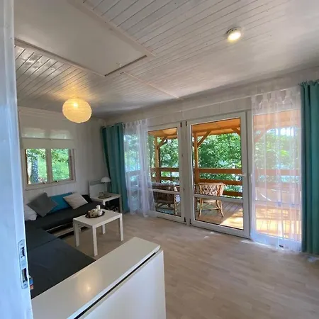 Ferienhaus Nad Jeziorem W Gorzewie