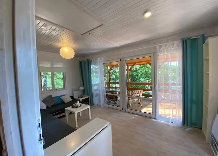 Holiday home Nad Jeziorem W Gorzewie